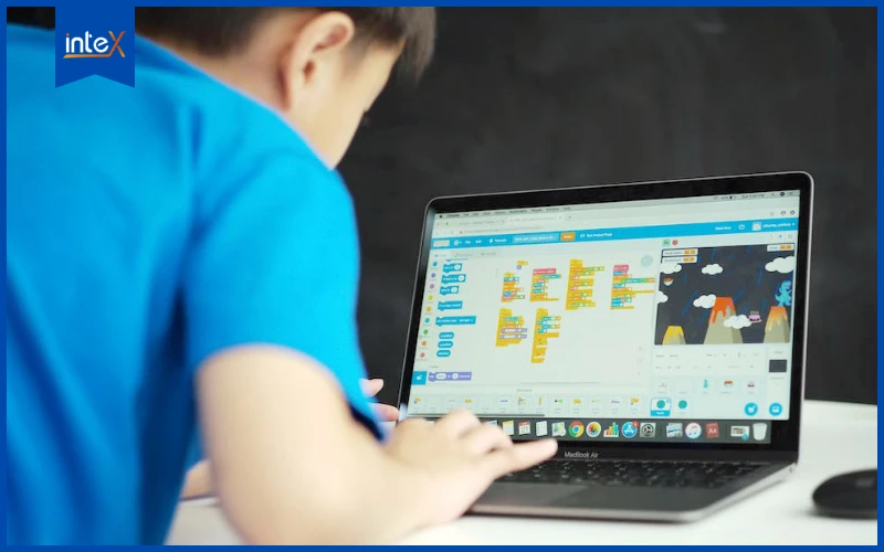 Tại sao học sinh tiểu học nên học lập trình Scratch để phát triển tư duy logic