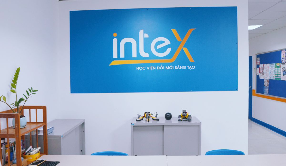 học viện STEM inteX