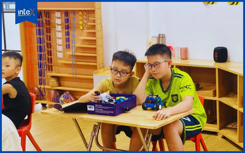 STEM Robotics học dễ hay khó? Giải đáp thắc mắc cho phụ huynh