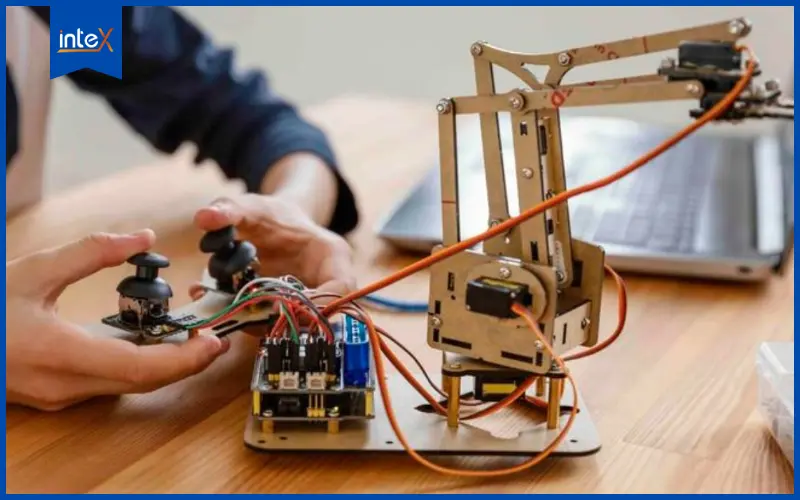 Lợi ích từ chương trình STEM IoT?