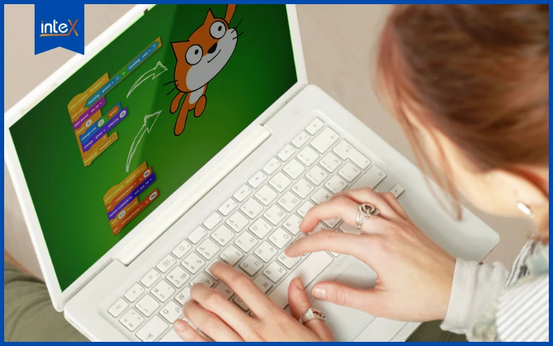 Lợi ích lập trình Scratch cho trẻ giúp phát triển kỹ năng tư duy, sáng tạo và giải quyết vấn đề.
