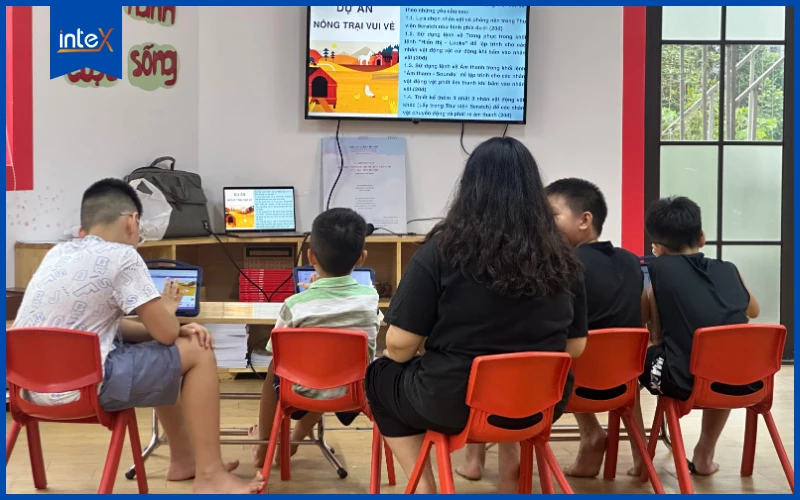Lập trình kéo thả mang lại nhiều lợi ích cho trẻ em trong học tập và phát triển kỹ năng số
