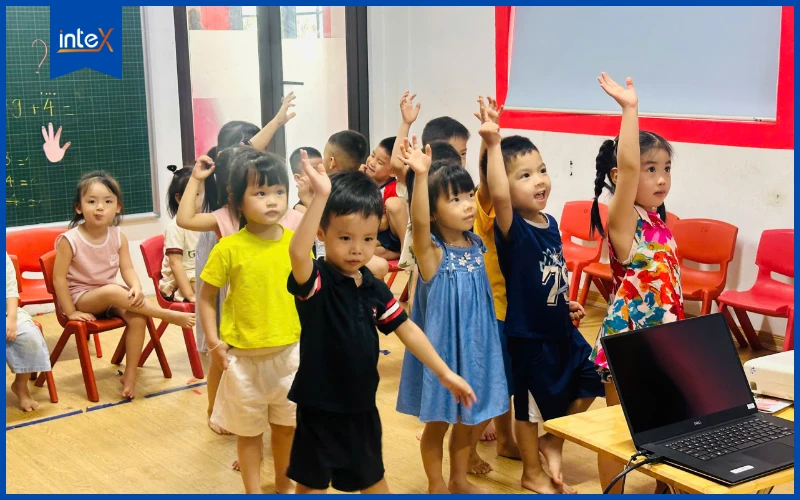 Lợi ích của giáo dục STEM cho trẻ mầm non giúp phát triển tư duy, sáng tạo và kỹ năng sống