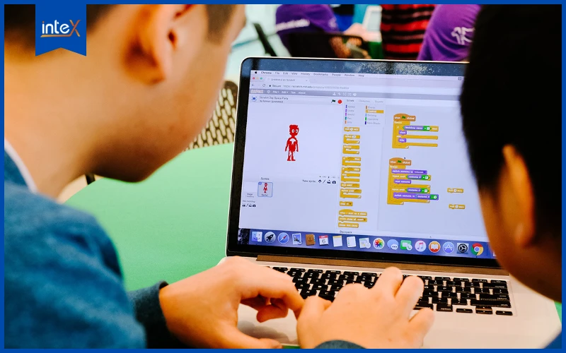 Hoạt động với môn Scratch trong lớp học cấp tiểu học
