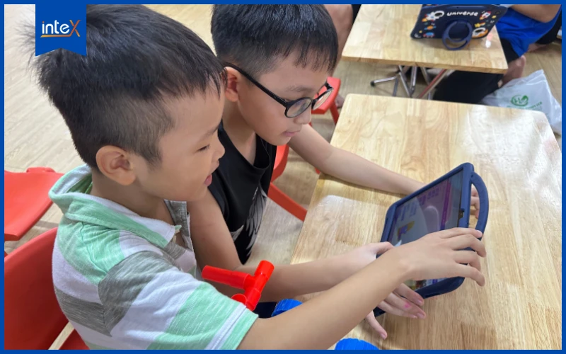 Mô hình STEM lập trình cho trẻ em giúp rèn luyện tư duy logic, sáng tạo và kỹ năng công nghệ