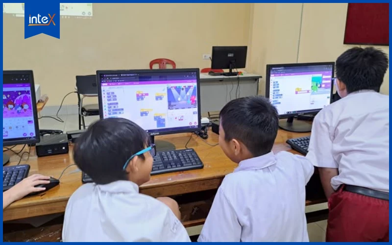 Lớp học lập trình Scratch