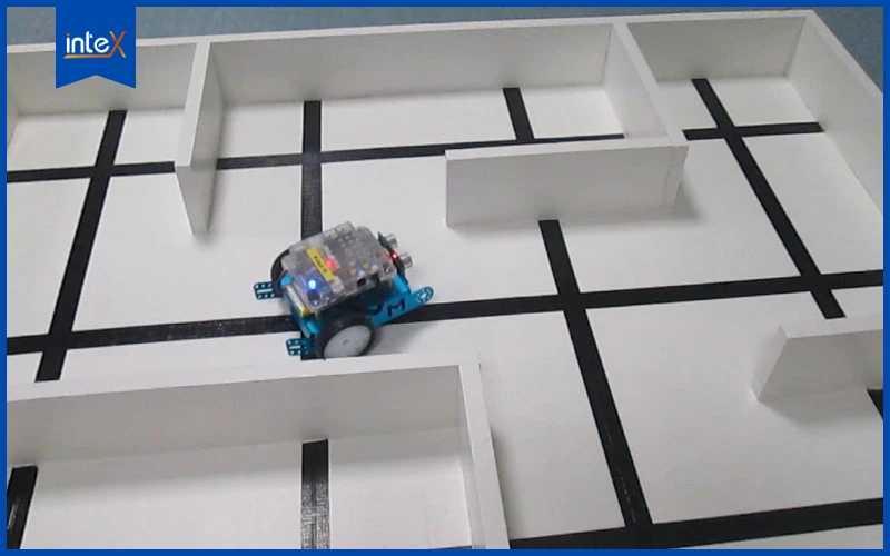 Các dự án STEM Robotics cho học sinh tiểu học rèn luyện tư duy sáng tạo và kỹ năng giải quyết vấn đề