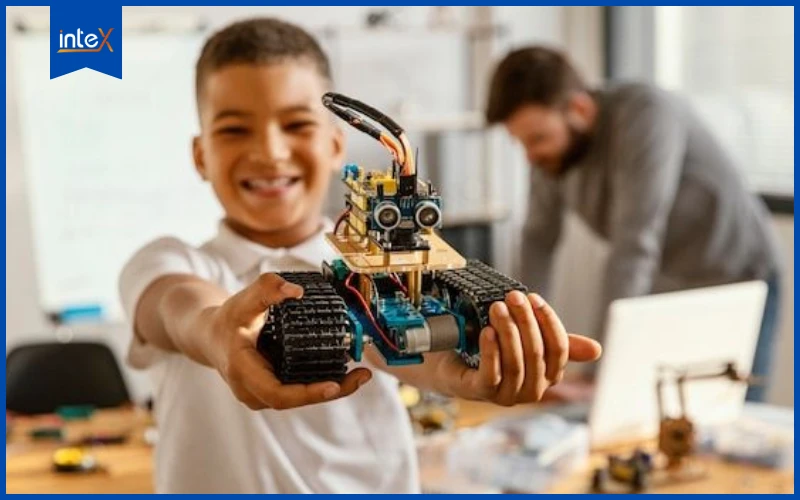Trẻ tiểu học và lập trình robot, IoT