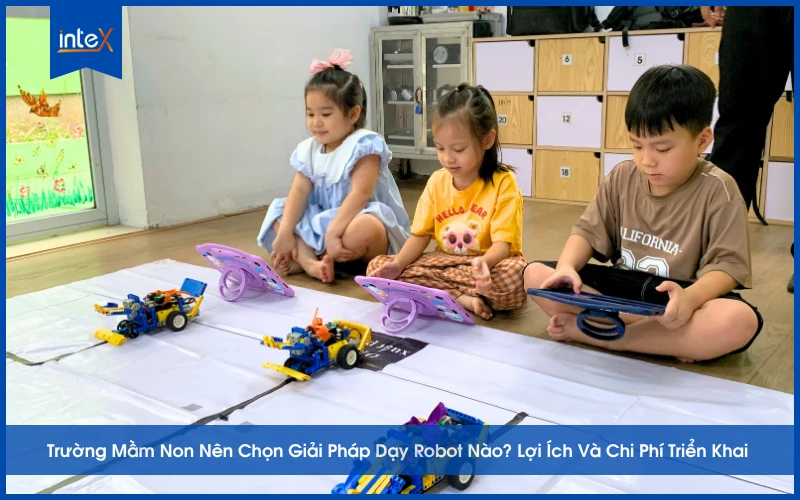 Hoạt động thi đấu robot trong lớp học robotics tại trường mầm non