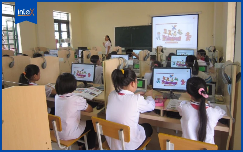 Nhà trường triển khai cho học sinh tiếp cận công nghệ từ sớm