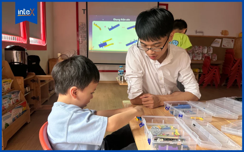 Những khó khăn về chương trình học trở thành rào cản trong giáo dục STEM Robotics