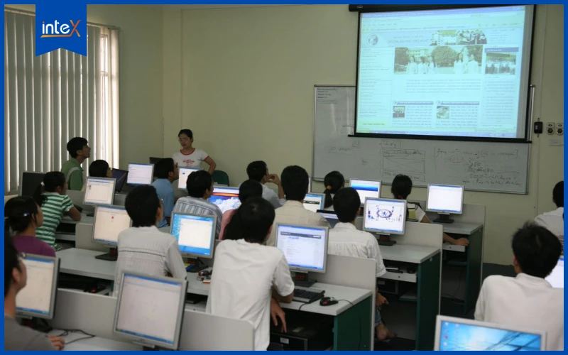 Lộ trình chuyển đổi sang ngôn ngữ bậc cao cho học sinh lớp 9