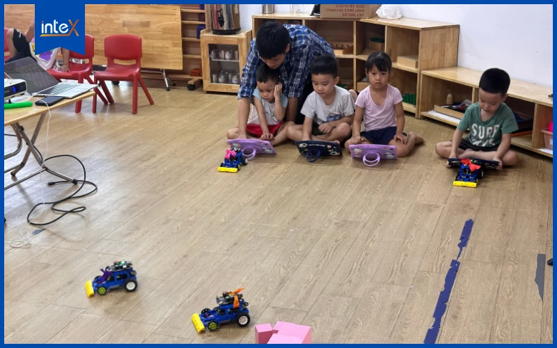 So sánh Lập trình và Robotics_ Đâu là lựa chọn tối ưu