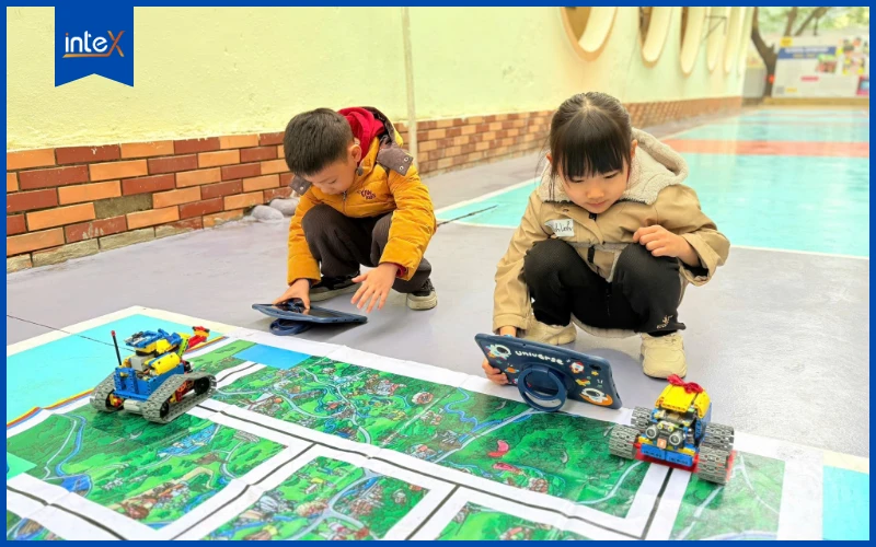 Trạm điều khiển robot