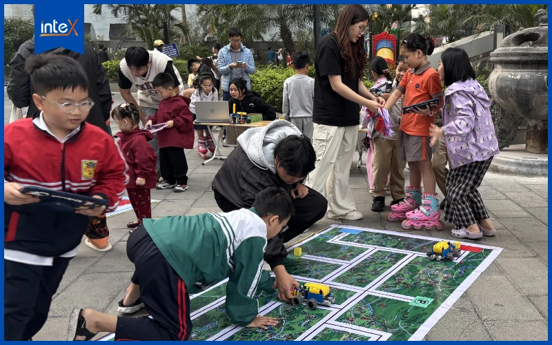 Khu vực trạm luyện tập và thi đấu robot