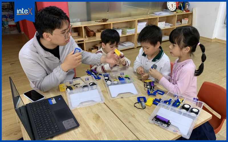 inteX là một lựa chọn tuyệt vời cho bé học Robotics
