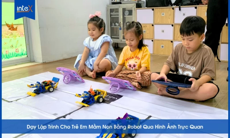 Trẻ mầm non học STEM với robot